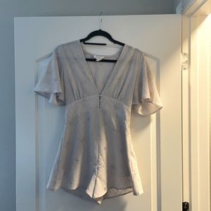 Star embroidered light grey romper with v neck